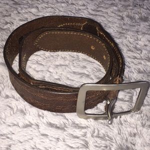 5/ $25 SALE 🌟 Gap Genuine Cow Leather Belt